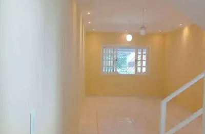 Sobrado 140 m² para locação com 3 dormitórios no Jardim das Indústrias