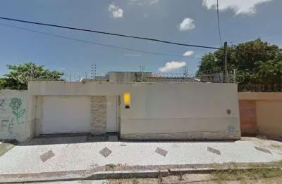 Casa com 3 quartos à venda na rua doutor jurandyr nunes, 543, sapiranga, fortaleza por r$ 600.000