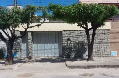 Casa com 5 quartos à venda na rua doutor itamar espíndola, 2889, edson queiroz, fortaleza por r$ 550.000