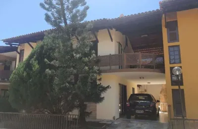 Casa em condomínio fechado com 4 quartos à venda na rua rafael tobias, 1999, sapiranga, fortaleza por r$ 495.000