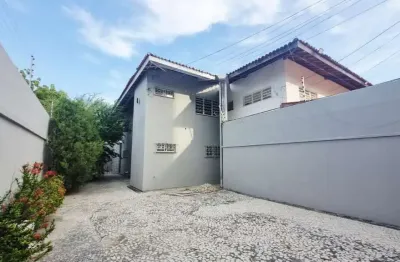 Casa comercial à venda na avenida maria alice ferraz, 135, engenheiro luciano cavalcante, fortaleza por r$ 730.000