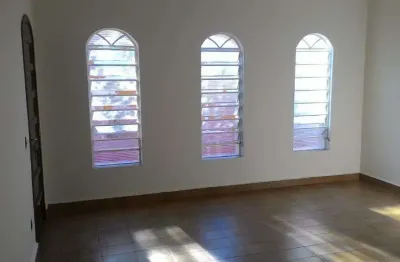 Casa com 3 quartos à venda na avenida cavalheiro josé ferrari, jardim santo antônio, itatiba, 160 m2 por r$ 650.000