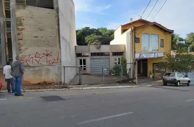 Casa à venda na avenida prudente de moraes, jardim alto de santa cruz, itatiba, 200 m2 por r$ 850.000