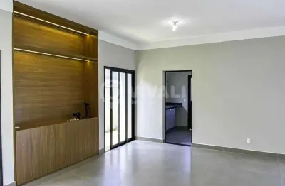 Casa em condomínio fechado com 3 quartos à venda na avenida joão furtado gouveia sobrinho, condominio residencial villa ravenna, itatiba, 209 m2 por r$ 1.980.000