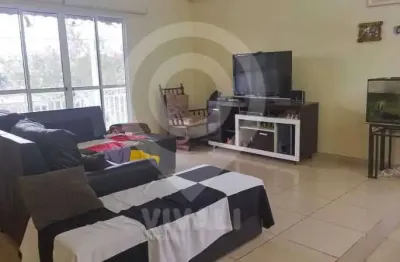 Casa em condomínio fechado com 4 quartos à venda na avenida antonio pires de toledo, bosque dos pires, itatiba, 240 m2 por r$ 900.000