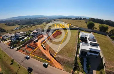 Terreno em condomínio fechado à venda na avenida nossa senhora das graças, condominio ville de france, itatiba, 1426 m2 por r$ 550.000