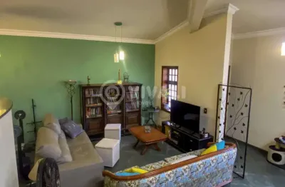 Casa com 3 quartos à venda na rua ranulfo pinheiro de lima, vila penteado, itatiba, 198 m2 por r$ 640.000
