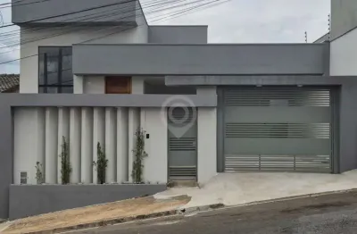 Casa com 3 quartos à venda na rua benedito mutton, loteamento residencial central park, itatiba, 149 m2 por r$ 780.000