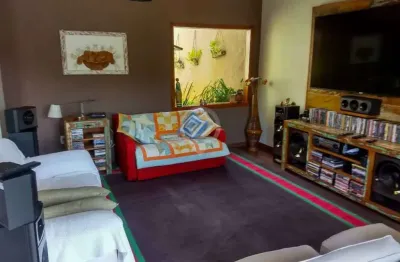 Casa com 3 quartos à venda na avenida ângelo batista rampasso, recanto do parque, itatiba, 180 m2 por r$ 900.000
