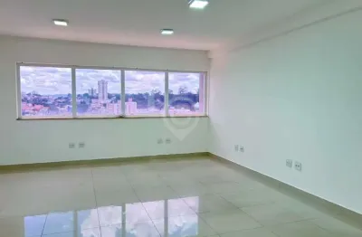 Sala comercial com 1 sala para alugar na Rua Benjamin Constant, Centro, Itatiba