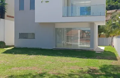 Casa com 4 quartos à venda na Avenida José Côrtes Júnior, 24, Serra Grande, Niterói