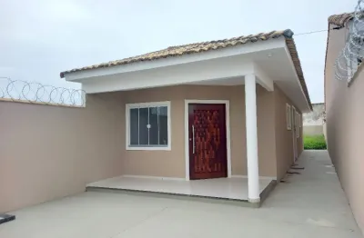 Otima casa com 02 quartos, sendo uma suíte no jardim atlântico, itaipuaçu