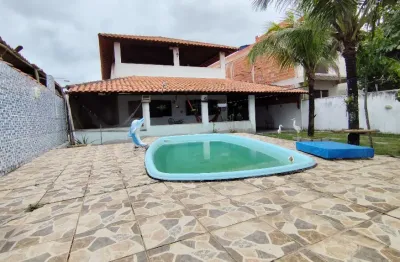 Casa com cinco quartos, duas suítes garagem para 5 carros no jardim atlântico