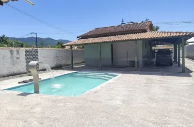 Oportunidade em Maricá: Casa com Piscina e Área Gourmet no Condomínio Pedra Grande 2