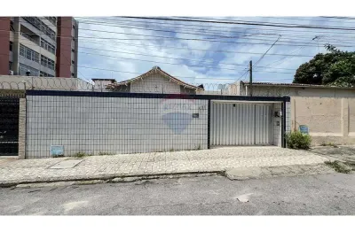 Casa com 5 quartos à venda na Rua Pinho Pessoa, 391, Joaquim Távora, Fortaleza