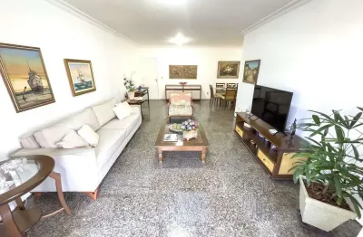 Condominio marc chagal , apartamento de 170 mts, 3 quartos ,2 suites e dependencia completa .