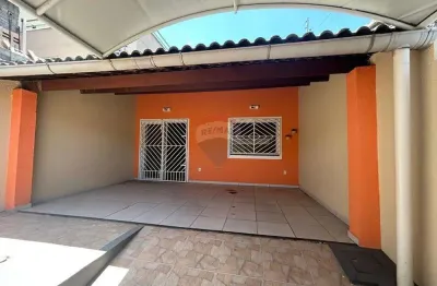 Casa com 3 quartos para alugar na Rua José Ivo, 316, Messejana, Fortaleza