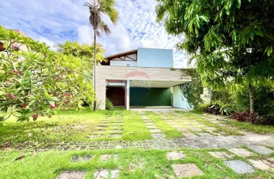 Casa de Alto Padrão para Locação no Quintas do Lago | 370m² | 4 Suítes | Eusébio