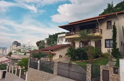 Casa com 4 quartos à venda no Centro I, Brusque 