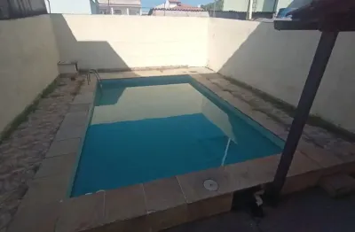 Casa com 4 quartos para alugar na Rua Itaicaba, 348, Curicica, Rio de Janeiro