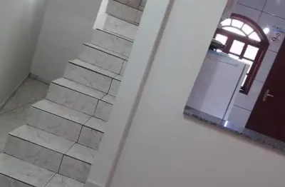 Casa em condomínio fechado com 2 quartos para alugar na Rua Virgílio Larginestra, 462, Parque Maria Teresa, Nova Friburgo