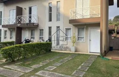Casa semi-isolada, com 2 dormitórios e 83m2, disponível pra venda, no condomínio vila florida, em c