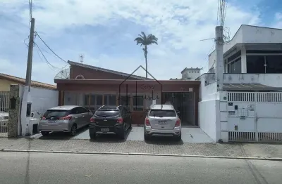 Casa comercial com 9 salas para alugar na Rua Antonio Cândido, 66, Centro, São Sebastião, 305 m2 por R$ 9.000