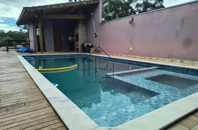 Casa à venda no Centro de Caucaia do Alto - 3 suítes - 1000m² -  Cotia/SP