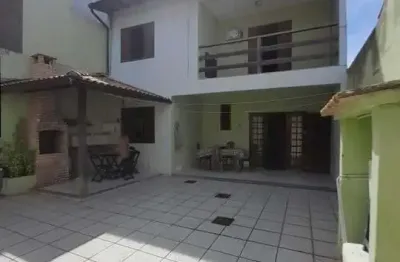 Casa para venda em cabo frio, palmeiras, 6 dormitórios, 1 suíte, 3 banheiros, 1 vaga