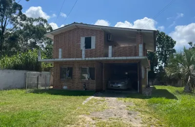 Casa espaçosa  de 2 dormitórios a venda -bairro joão do rio vermelho