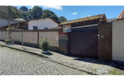 Linda casa no bairro panorama com 6 quartos e área de lazer completa
