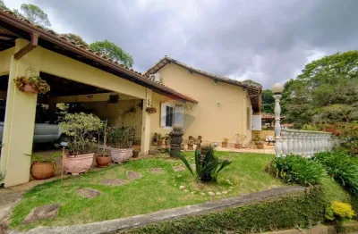 'casa luxuosa no prestigiado bairro golfe, teresópolis'