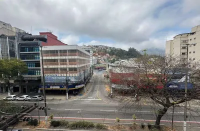 Apartamento com 2 quartos para alugar no Várzea, Teresópolis 