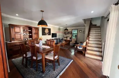 Casa triplex em um dos bairros mais procurados de teresópolis!