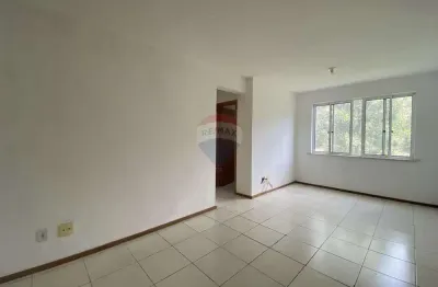 Apartamento com dois quartos, 52m² à venda nas pimenteiras, teresópolis – r$ 208.000