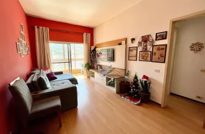 Apartamento com 2 quartos (1 suíte), 2 vagas - porteira fechada - alto - teresópolis/rj