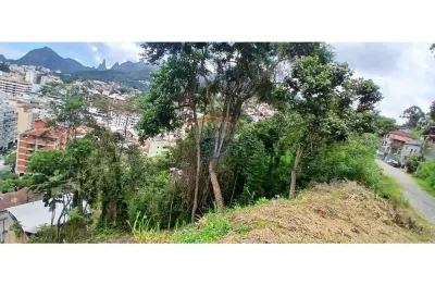 Terreno à venda no Jardim Europa, Teresópolis 