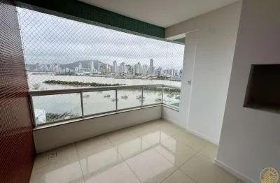 Apartamento com 3 quartos para alugar na Rua 26 de Agosto, 85, São Pedro, Navegantes