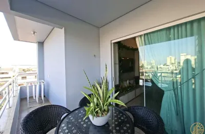 Apartamento semimobiliado à 700mts do mar no centro de navegantes/sc