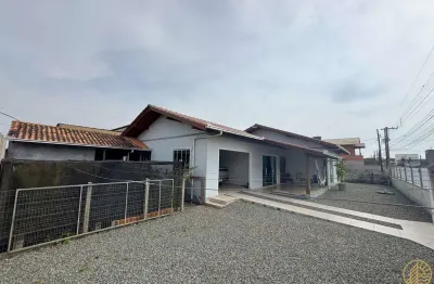 Casa com 4 quartos à venda na rua orlandino formigal, 561, meia praia, navegantes, 245 m2 por r$ 1.300.000