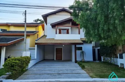 Luxuosa casa de 230m² em condomínio fechado - lazer, conforto e modernidade