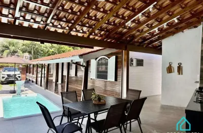 Casa térrea com 3 dormitórios a venda a 80 metros da praia da enseada ubatuba sp