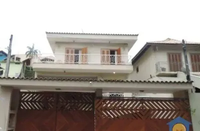 Casa com 3 suítes para alugar por r$ 0/mês - granja viana - cotia/sp