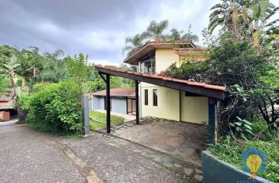 Casa com 4 dormitórios para alugar, 300 m² por R$ 7.910/mês - Granja Viana - Cotia/SP