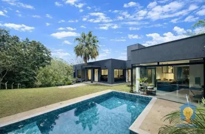 Casa com 4 dormitórios à venda, 274 m² por R$ 1.750.000 - Parque das Artes - Embu das Artes/SP