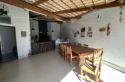Casa completa com 3 dormitorios com ar-condicionado e suite master no residencial morumbi, uberaba