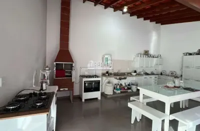 Casa a venda no bairro sao benedito em uberaba | 3 dormitorios, suite, churrasqueira e quintal