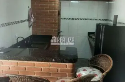 Casa a venda no bairro residencial palmeiras, uberaba - 3 dormitorios e 4 garagens