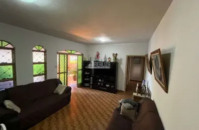 Casa a venda no bairro lourdes - uberaba: 3 dormitorios, suite, quintal e mais!