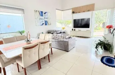 Casa com piscina aquecida e energia fotovoltaica no condominio estancia dos ipes - uberaba